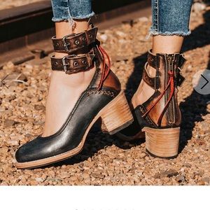 Freebird Candela booties size:7